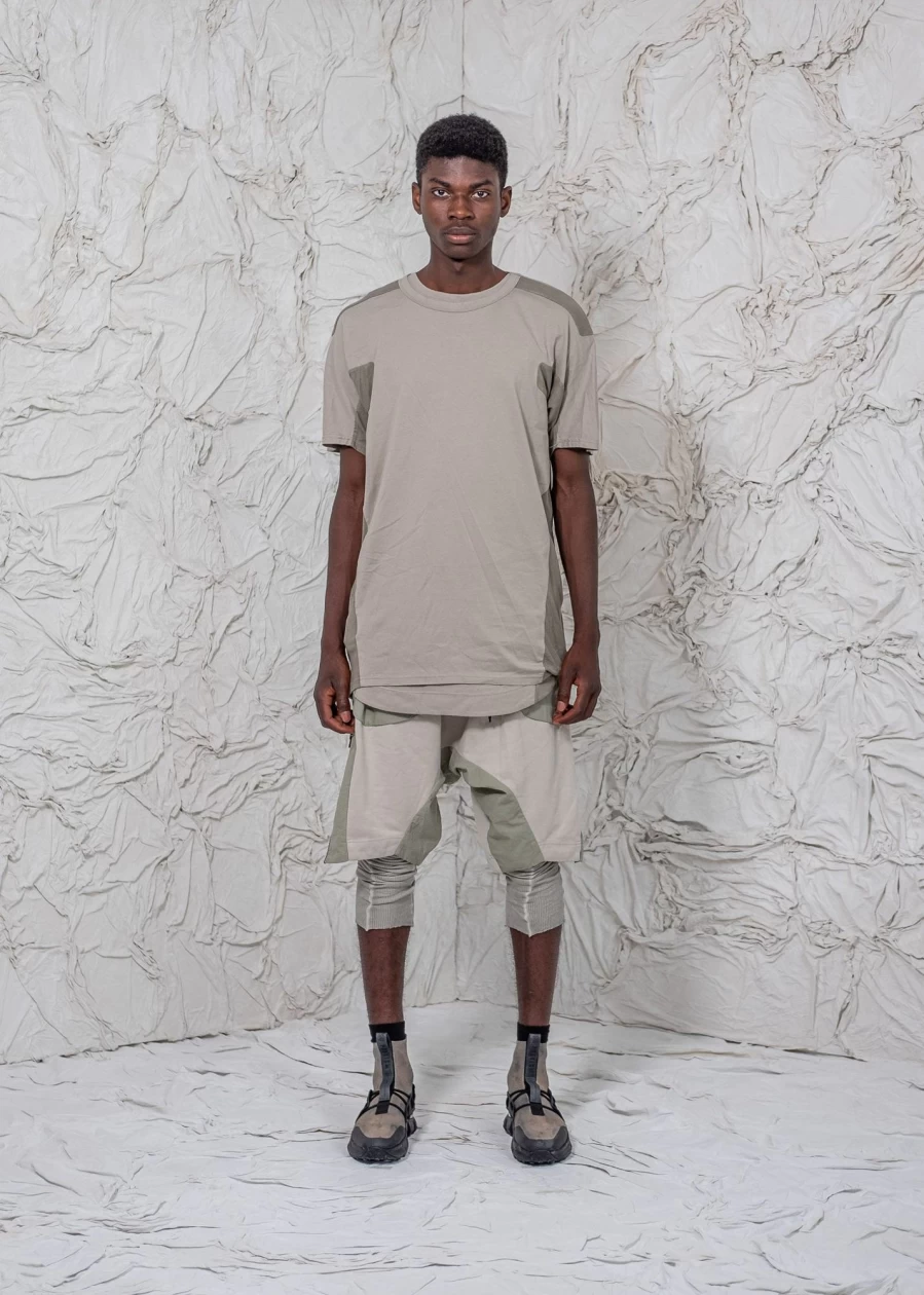 ISO.POETISM Ergo Short Sleeve T-Shirt - Comfort Fit Casual Tee for Men & Women