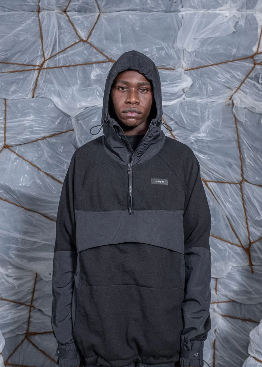 ISO.POETISM Desio Mixed Fabric Hoodie - Stylish Unisex Streetwear Pullover