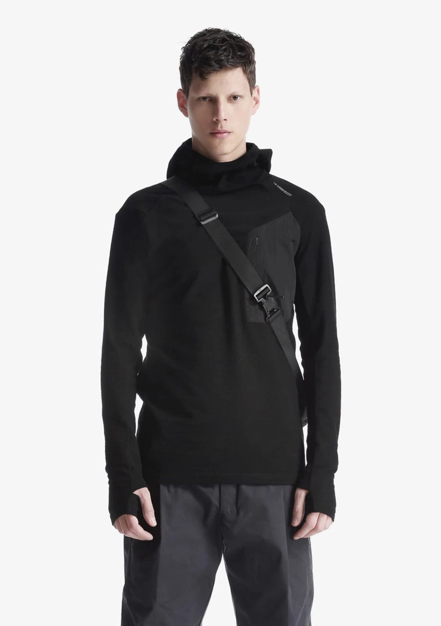 KRAKATAU Men's Patch Pocket Hoodie - Stylish Comfort with Functional Design