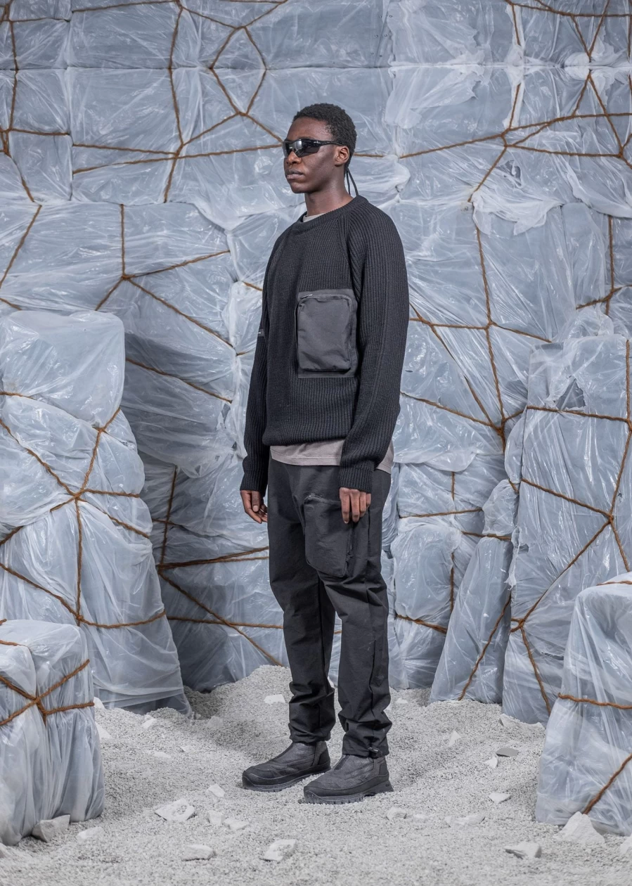 ISO.POETISM Korayks Box Pocket Pants - Stylish Men's Cargo Pants for Urban Wear
